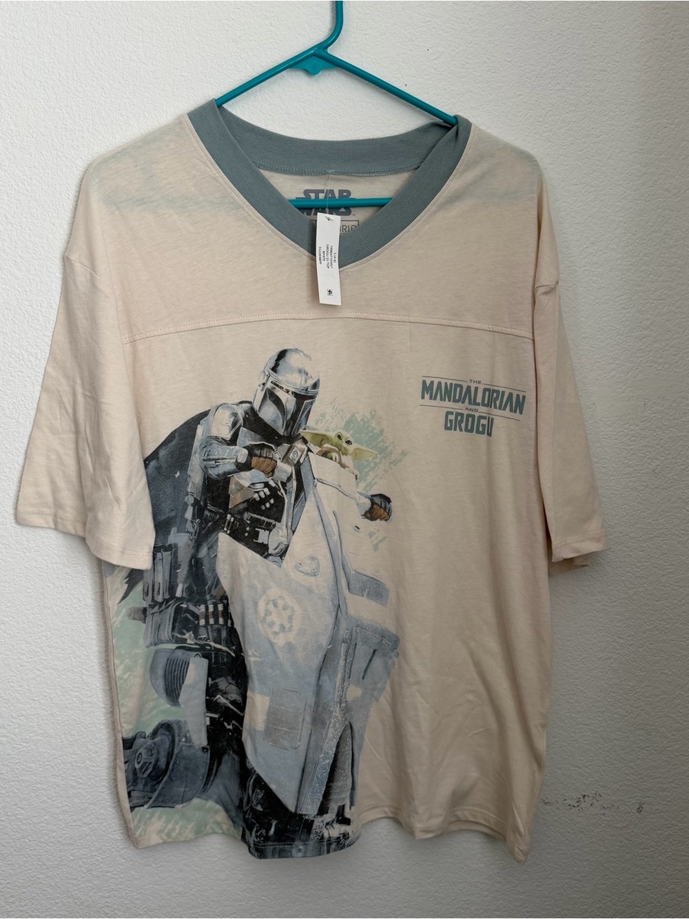 Star Wars The Mandalorian Grogu Beige Graphic Oversized T-Shirt
